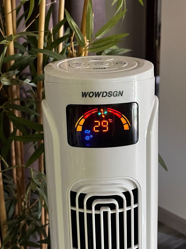 Ventilador Torre Blanco con mando y pantalla