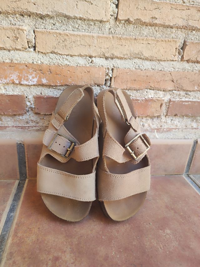Sandalias Zara niña talla 30 beige