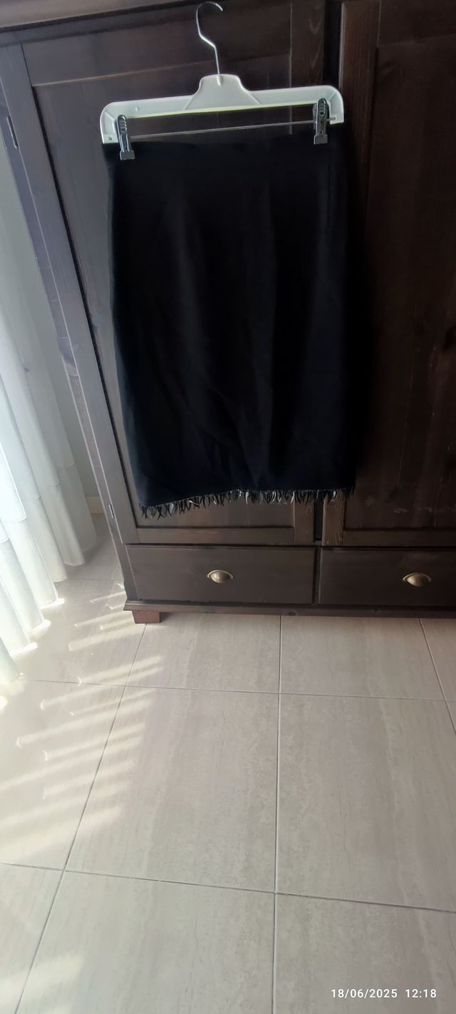 Falda negra Roberto Verino