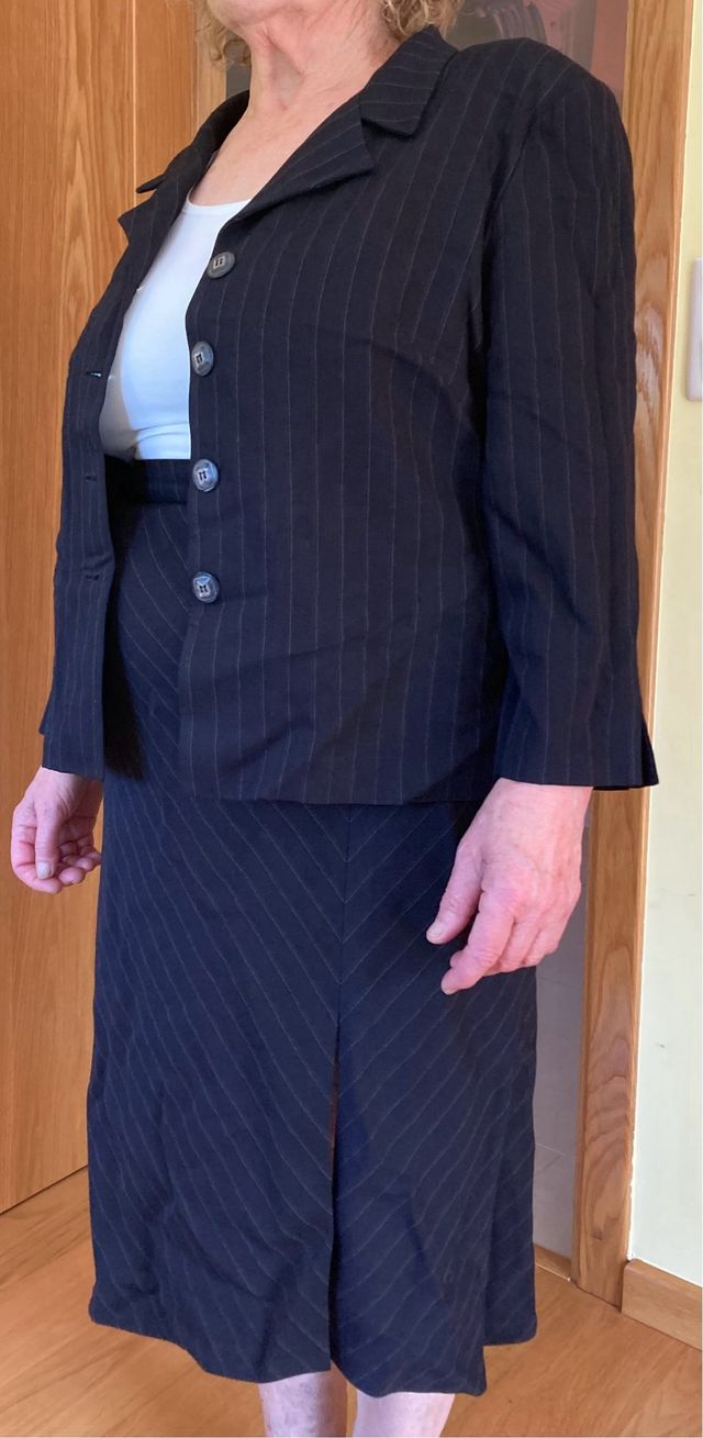 Traje chaqueta falda rayas mujer