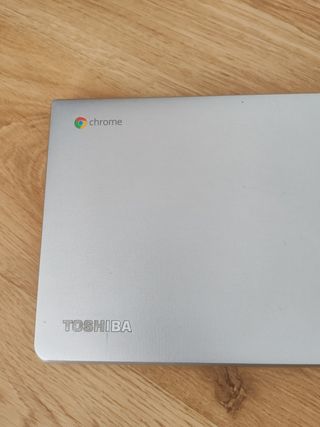Chromebook Toshiba Plata