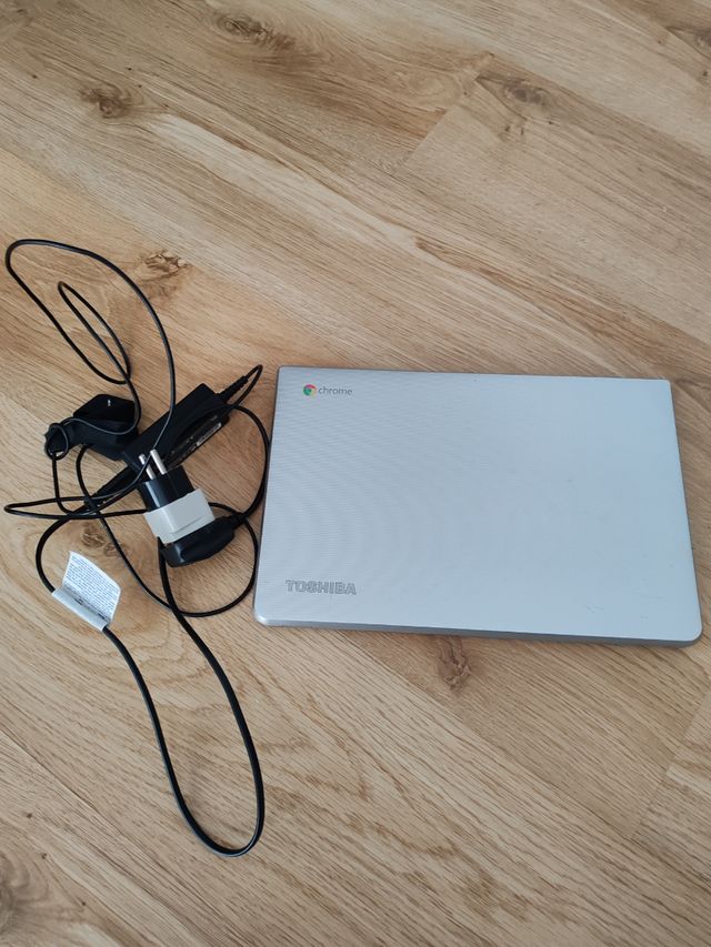 Chromebook Toshiba Silver