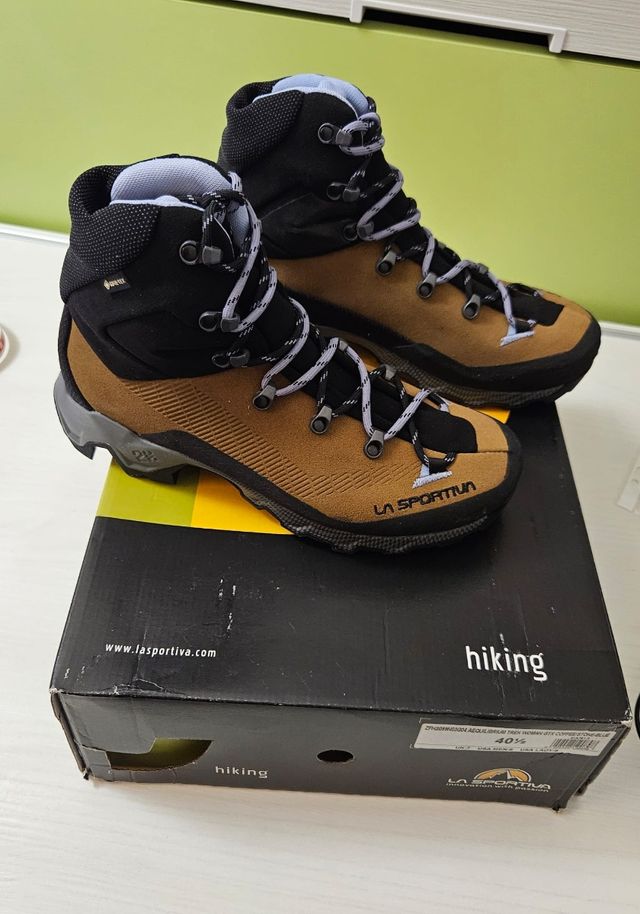 Scarponi trekking La Sportiva