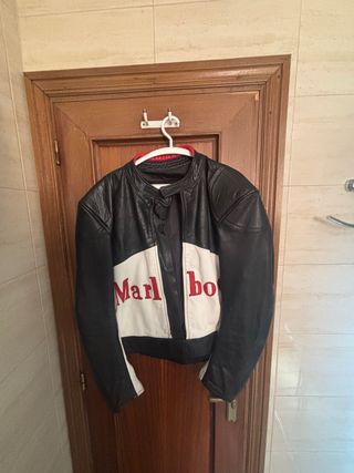Cazadora cuero Marlboro moto vintage