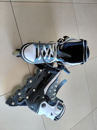 Patines en línea
Estilo Converse 
Medida regulable