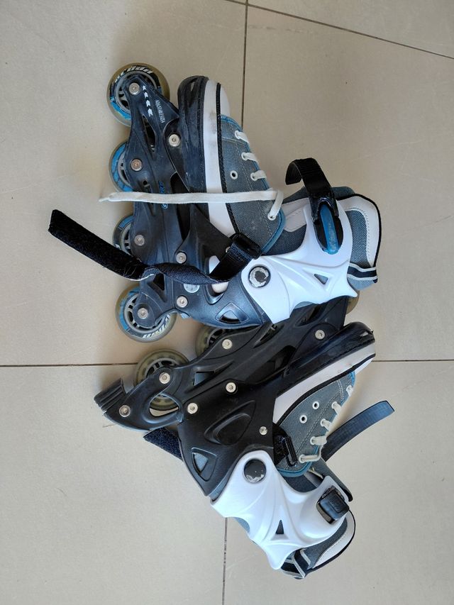 Patines en línea
Estilo Converse 
Medida regulable
