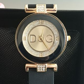 Reloj elegante mujer dorado y negro