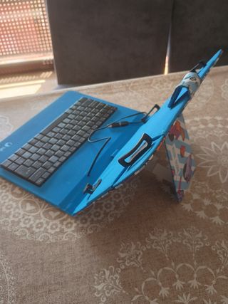 Funda tablet con teclado