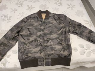 Cazadora Alpha Industries MA-1 camuflaje