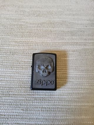 Encendedor Zippo Calavera
