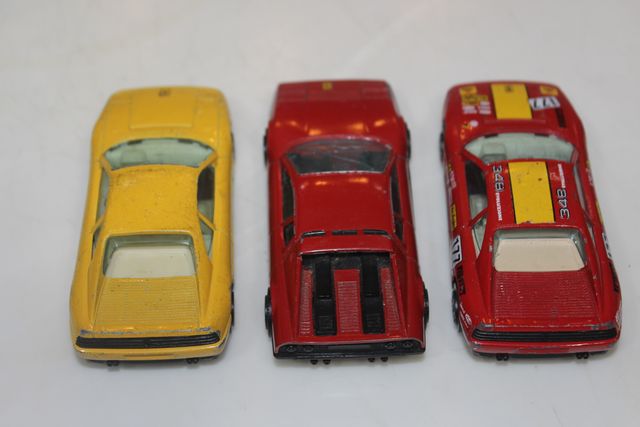 3 Carros Miniatura Ferrari