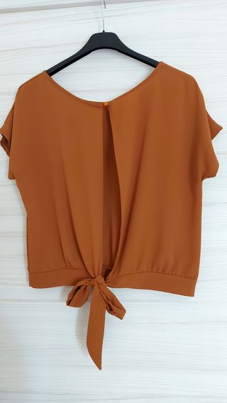 Blusa marrone taglia M
