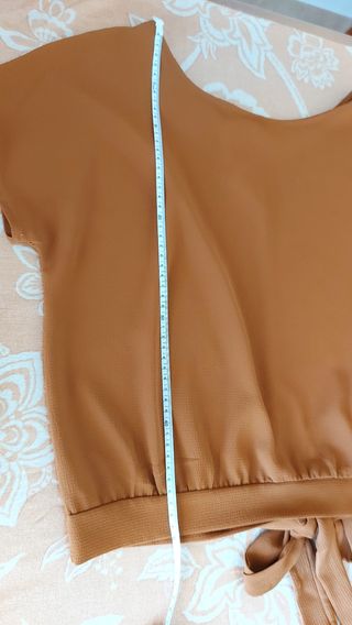 Blusa marrone taglia M