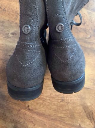 Botines grises de ante y piel talla 41