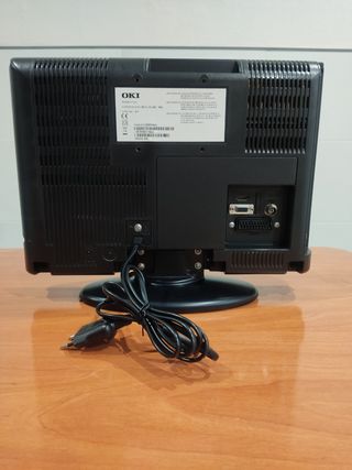 Televisor OKI 16" HD