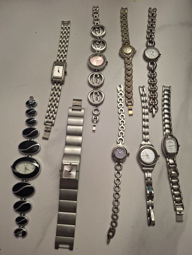 9 relojes pulsera vintage.10€ todos.