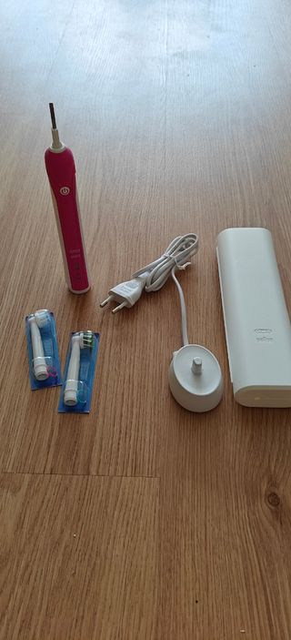 Cepillo Eléctrico Oral-B Pro 2500
