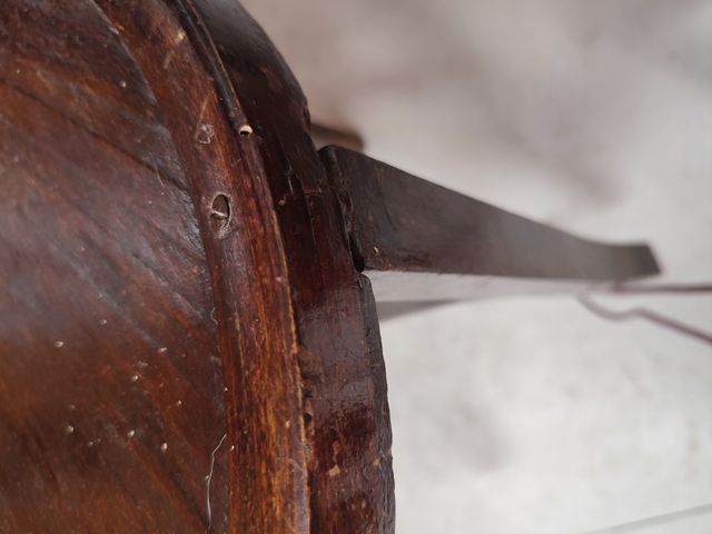 Silla de madera antigua