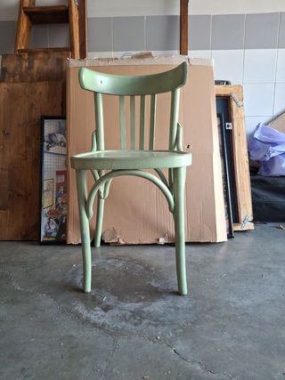 Silla vintage verde madera