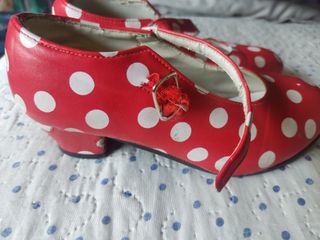 Zapatos Flamenco lunares rojos -talla 31