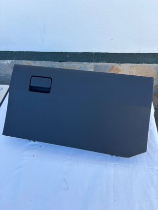 GUANTERA INFERIOR TOYOTA VERSO 2013-2018