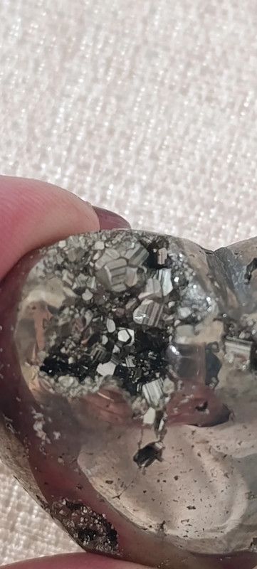 Pirite grezza: cuore + 6 pepite