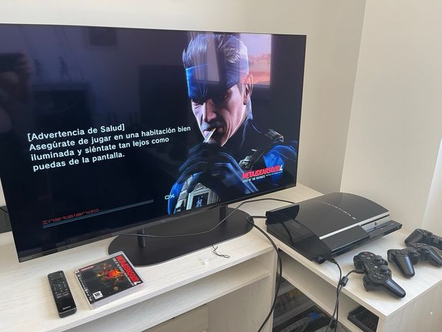 Consola PlayStation 3 80GB + 3 mandos + juego