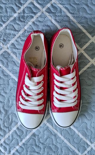 Zapatillas Tipo Converse - Talla 38