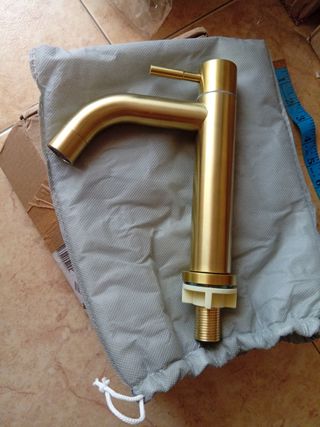 Grifo monomando dorado