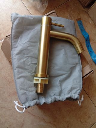 Grifo monomando dorado