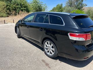 Toyota Avensis 2010