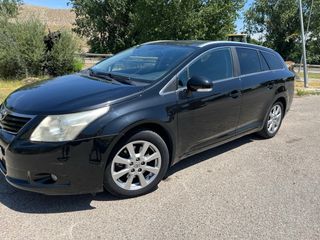 Toyota Avensis 2010