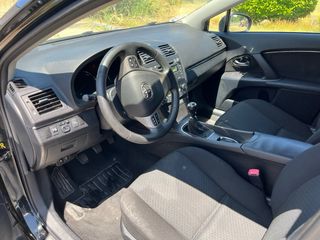 Toyota Avensis 2010