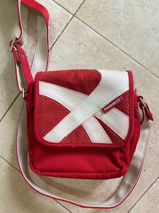 Bolsos Reebok rojo y blanco