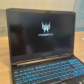 Portátil Acer Predator Helios 300