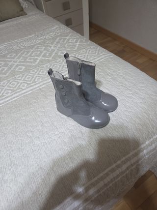 Botines bebé niña, grises