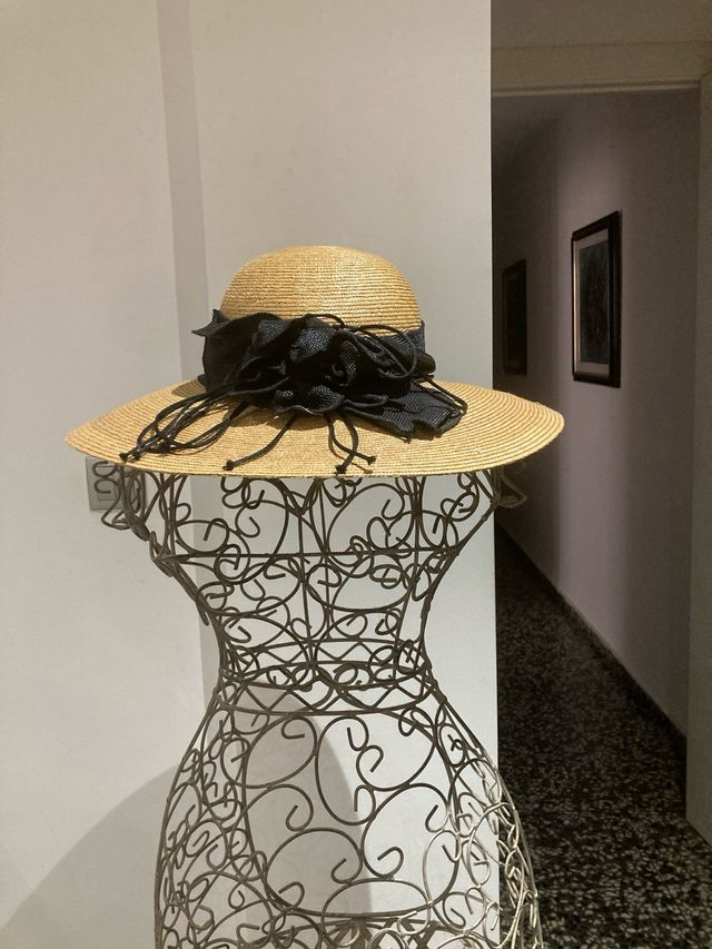 Pamela paja lazo negro