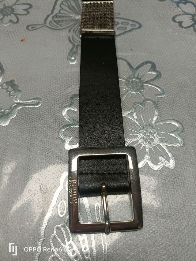 Cintura nera con strass