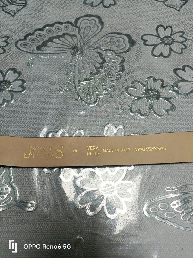 Cintura nera con strass