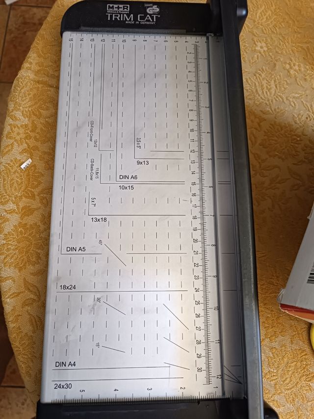 Guillotina Trim Cat M+R
