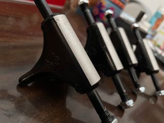 4 Trucks BONT Roller Skate - Nuevos