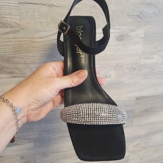 Sandalias mujer tacón negro brillantes