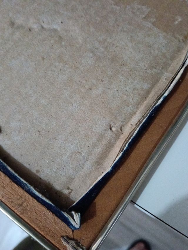 Collezione di spille pasquali San Fernando