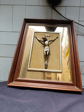 Cuadro Cristo - Madera y Metal Dorado
