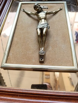 Cuadro Cristo - Madera y Metal Dorado