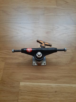 Eje skateboard vintage royal alvarez 5.0. Sin usar