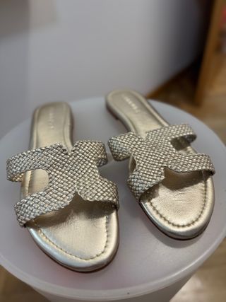 Sandalias Farrutx doradas