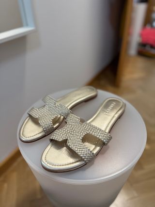 Sandalias Farrutx doradas