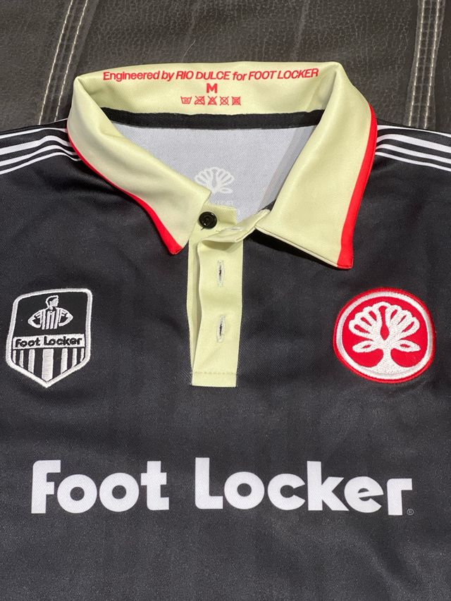 Camiseta Foot Locker ed. especial M