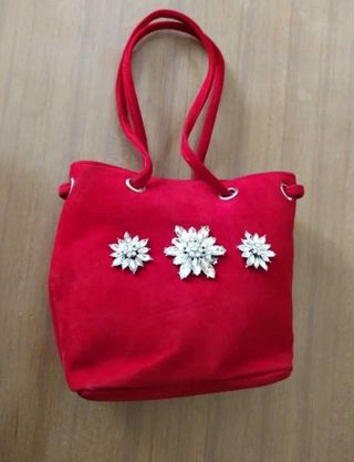 Borsetta rossa nuova con strass